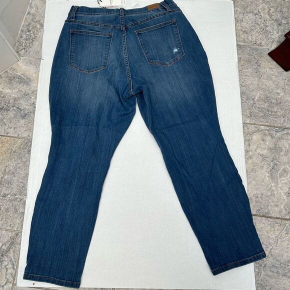 Judy Blue NWT Pull-On‎ Distressed Boyfriend Jegging Style #88369 Size 16W - Picture 7 of 7